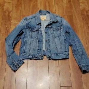 Levi's jean jacket